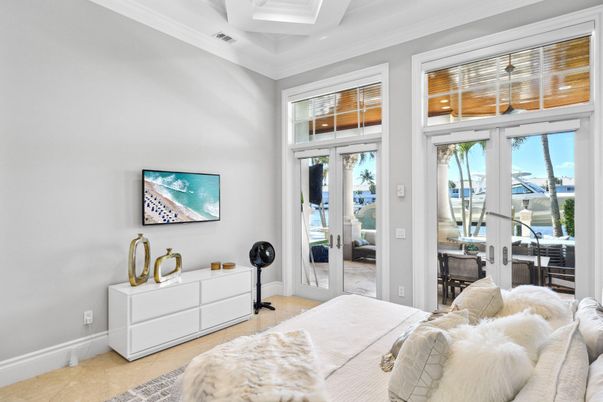 Bedroom, Interior, Water