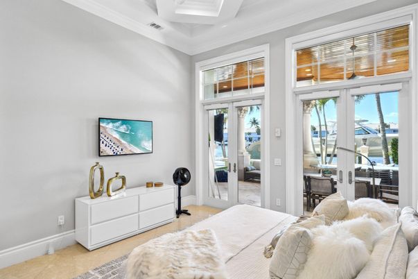 Bedroom, Interior, Water