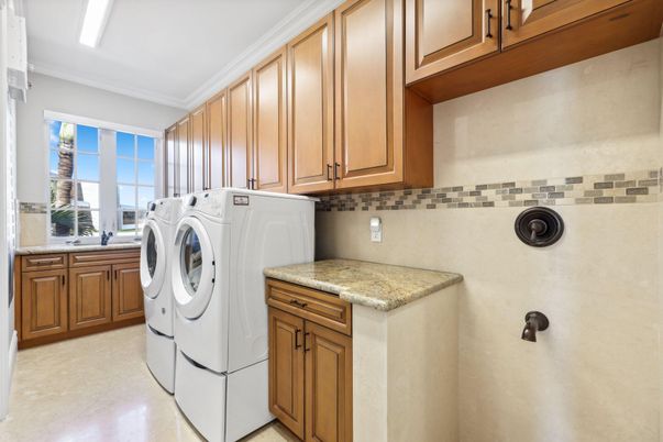 Interior, Washer