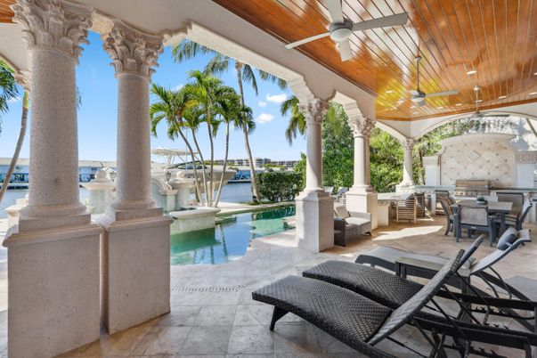 Exterior, Pool, Water