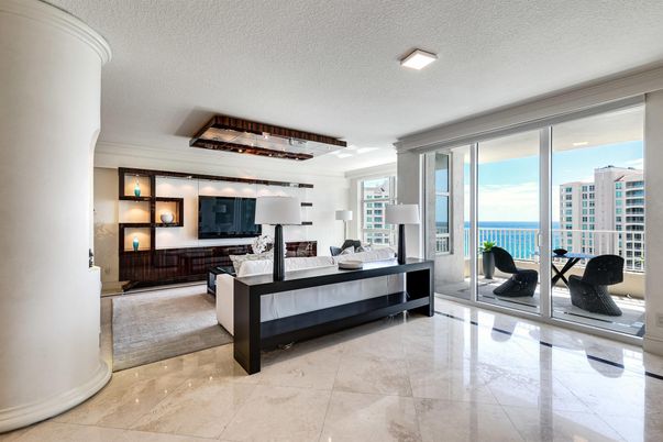 Interior, Living room, Water