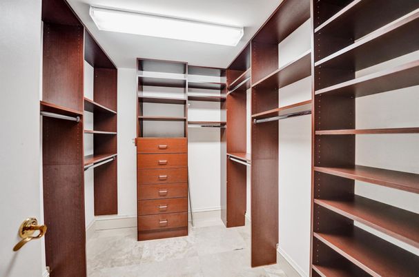 Interior, Walk-in Closets