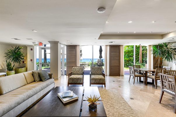 Dining room, Interior, Living room, Recessed Lighting, Water