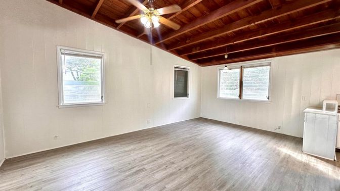 Empty room, Interior, Wooden Beams, Wooden Ceilings, Wood Texture Flooring