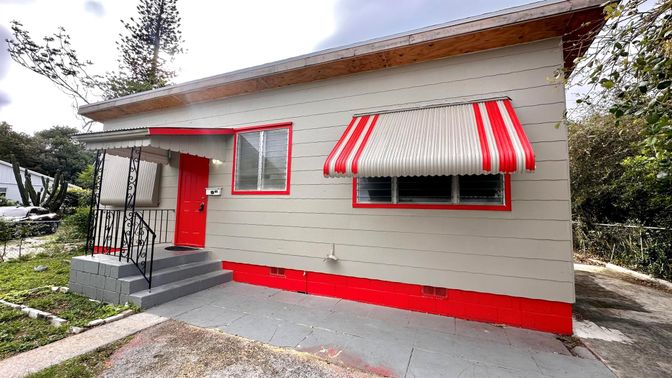 Exterior, Facade, None