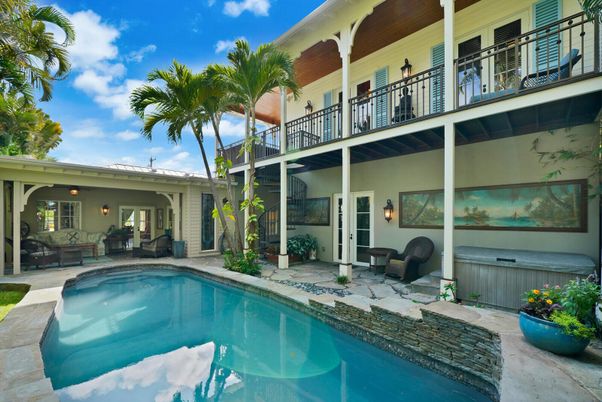 Exterior, Hot Tub, Pool