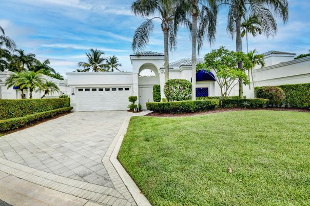 Attached, Backyard, Exterior, Facade, Mediterranean
