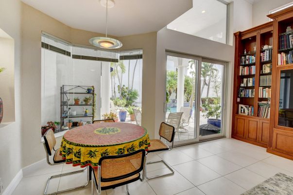 Dining room, Interior, Pendant Lights