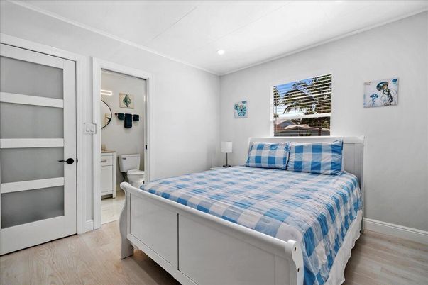Bathroom, Bedroom, Interior, Recessed Lighting, Wood Texture Flooring