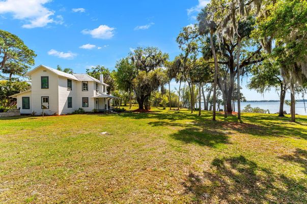 Backyard, Exterior, Water
