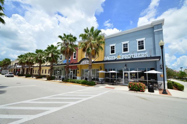Exterior, Facade, Condo Building