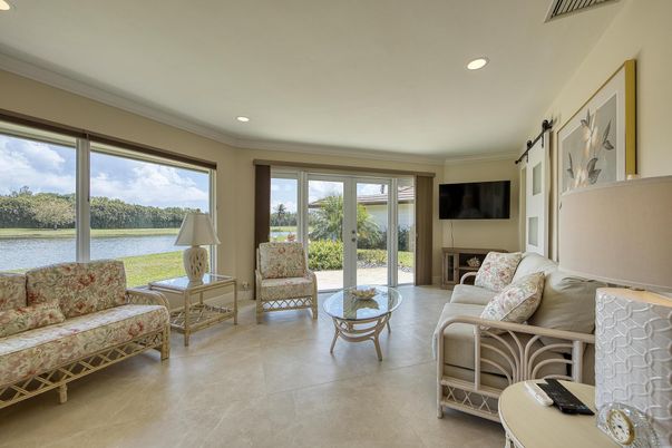 Interior, Living room, Recessed Lighting, Water