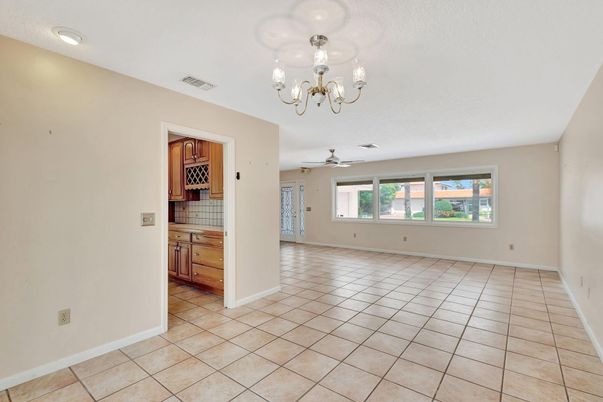Chandelier, Empty room, Interior, Recessed Lighting