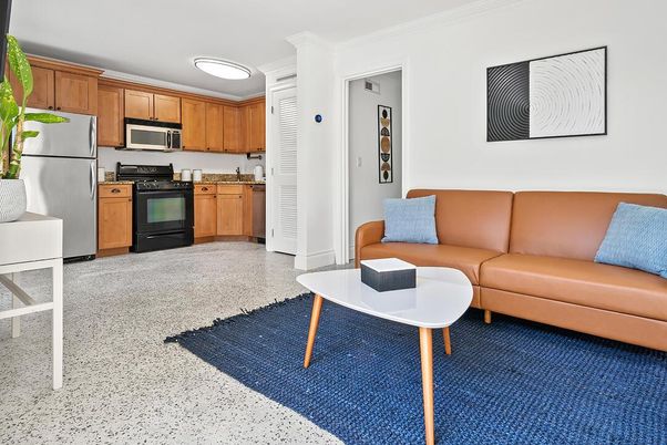 Interior, Kitchen, Living room, Stainless Steel Appliances