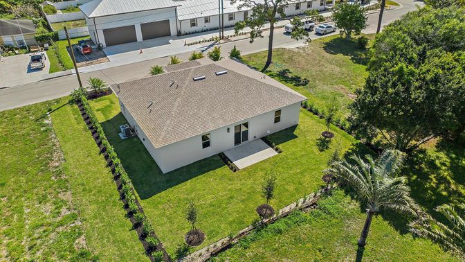 Exterior, Drone