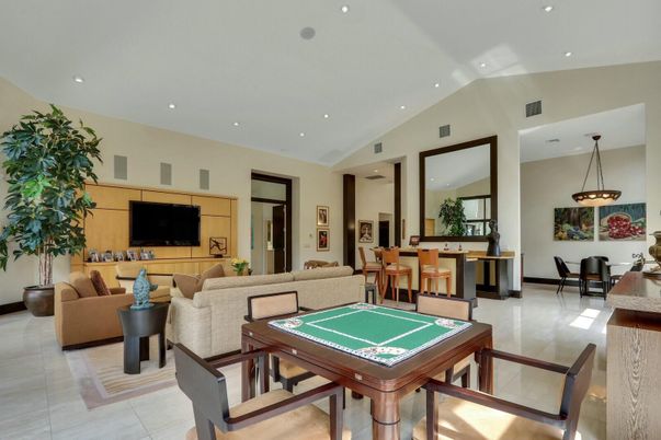 Dining room, Interior, Living room, Pendant Lights, Recessed Lighting