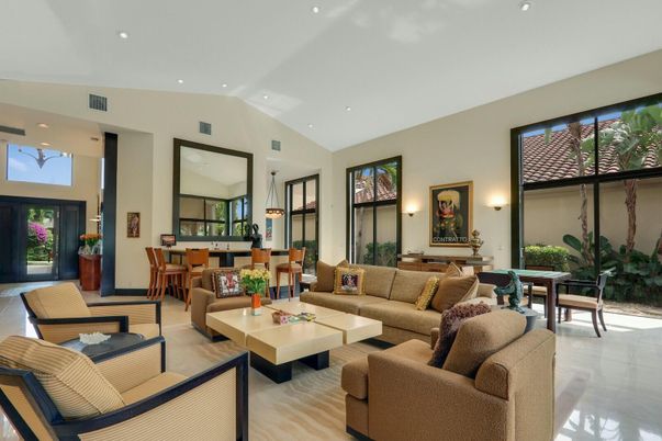 Dining room, Interior, Living room, Recessed Lighting