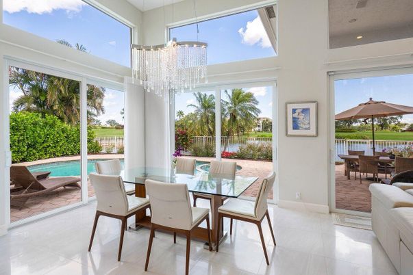 Chandelier, Dining room, Interior