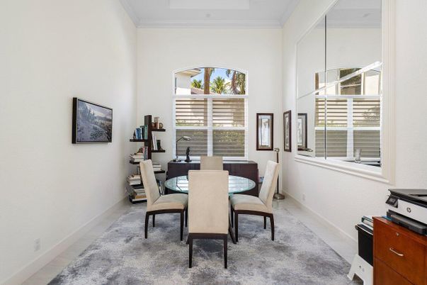 Dining room, Interior