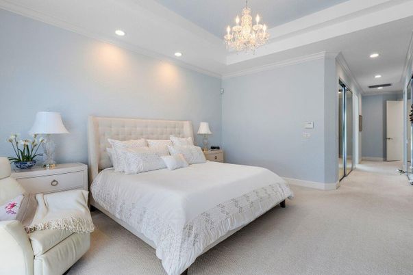Bedroom, Chandelier, Interior, Recessed Lighting
