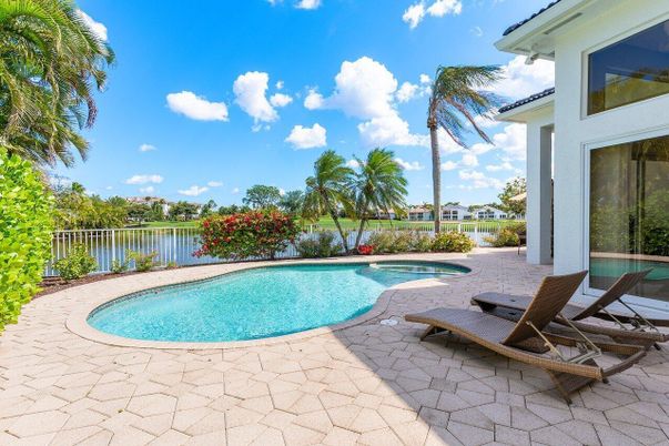 Exterior, Pool, Water