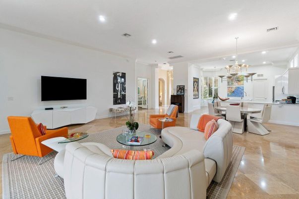 Dining room, Interior, Living room, Pendant Lights, Recessed Lighting