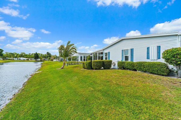 Backyard, Exterior, Lake