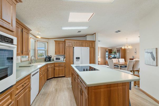 Chandelier, Dining room, Interior, Kitchen, Recessed Lighting, Wood Texture Flooring