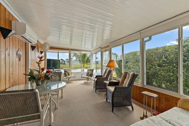 Interior, Living room, Sun Room, Water