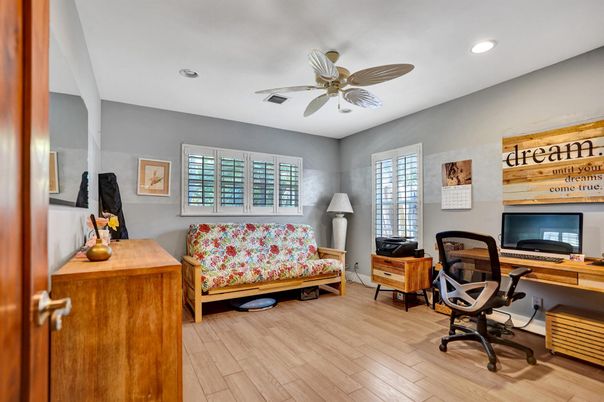 Home Office, Interior, Recessed Lighting, Wood Texture Flooring