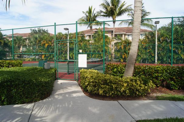 Exterior, Tennis Courts