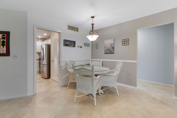 Dining room, Interior, Kitchen, Pendant Lights, Recessed Lighting