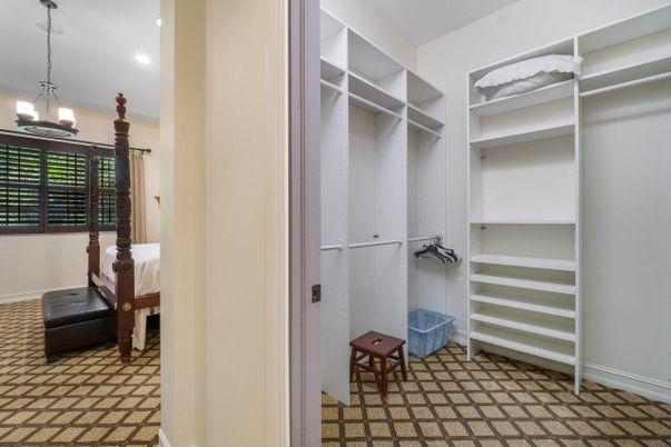 Interior, Pendant Lights, Recessed Lighting, Walk-in Closets
