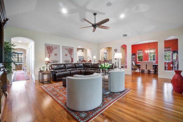 Chandelier, Dining room, Interior, Living room, Pendant Lights, Recessed Lighting, Wood Texture Flooring