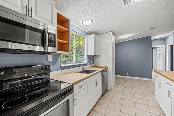 Interior, Kitchen, Stainless Steel Appliances
