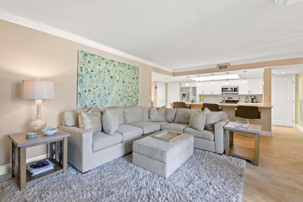 Interior, Kitchen, Living room, Pendant Lights, Recessed Lighting, Stainless Steel Appliances, Wood Texture Flooring