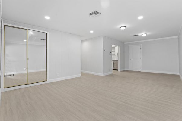 Empty room, Interior, Recessed Lighting, Wood Texture Flooring