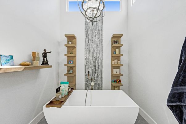 Bathroom, Free Standing Baths, Interior