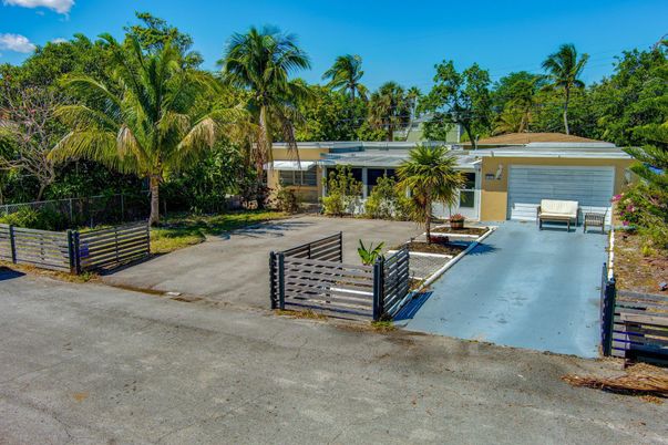 Backyard, Detached Garage, Exterior