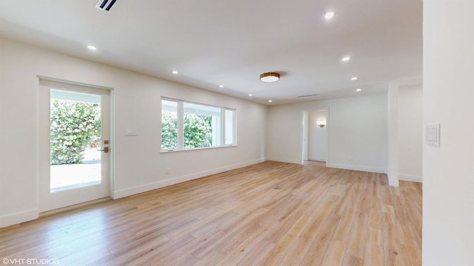Empty room, Interior, Recessed Lighting, Wood Texture Flooring