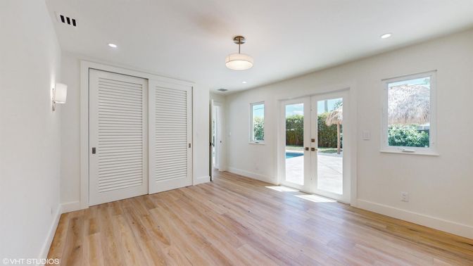 Empty room, Interior, Pendant Lights, Recessed Lighting, Wood Texture Flooring