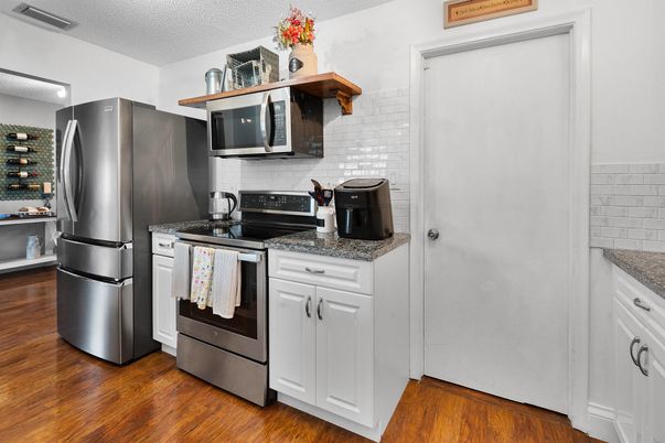 Interior, Kitchen, Stainless Steel Appliances, Wood Texture Flooring