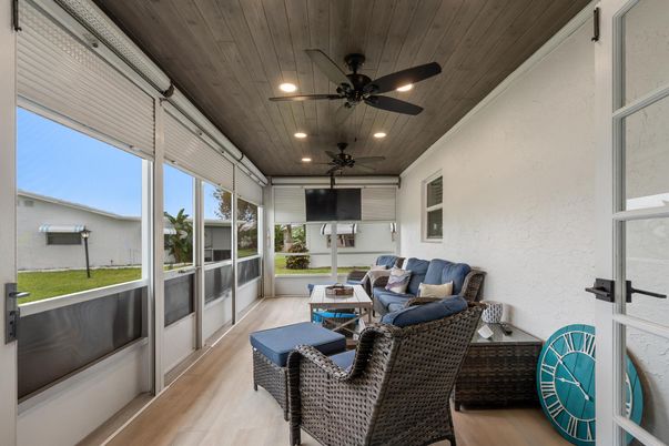 Interior, Living room, Recessed Lighting, Sun Room, Wooden Ceilings, Wood Texture Flooring