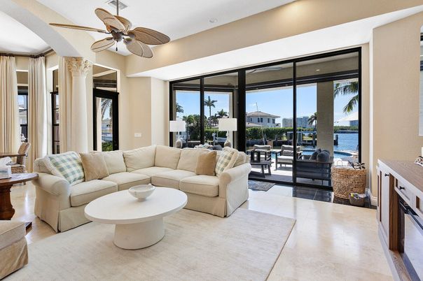 Interior, Living room, Recessed Lighting, Water
