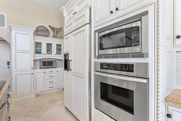 Interior, Kitchen, Stainless Steel Appliances