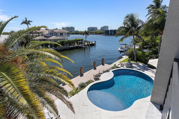 Exterior, Lake, Pool, Water