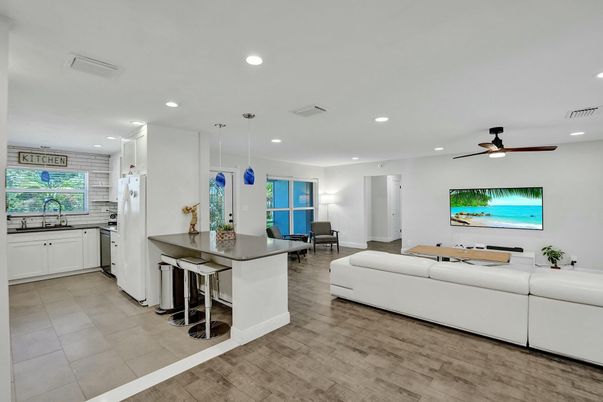 Interior, Kitchen, Living room, Pendant Lights, Recessed Lighting, Wood Texture Flooring