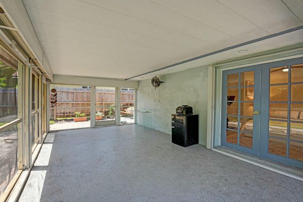 Empty room, Interior, Sun Room