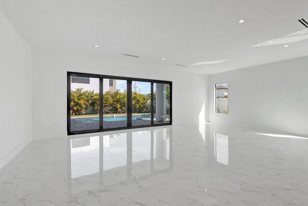 Empty room, Interior, Marble, Recessed Lighting