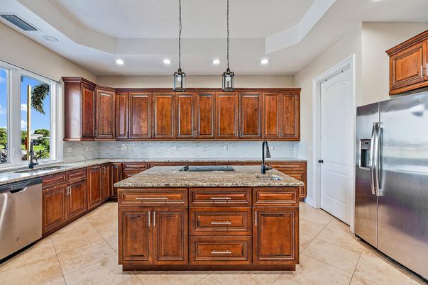 Interior, Kitchen, Pendant Lights, Recessed Lighting, Stainless Steel Appliances